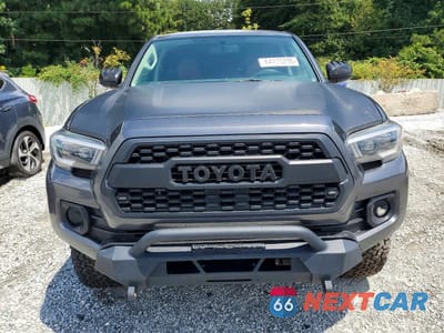 Piąte zdjęcie samochodu w środku: 2016 TOYOTA TACOMA SR5 V6 VIN:5TFAZ5CN5GX019854 - miniatura