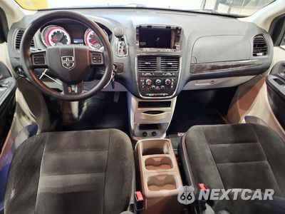 Zdjęcie 8 z 13 samochodu: 2016 DODGE GRAND CARAVAN SE VIN:2C4RDGBG5GR348066 - miniatura