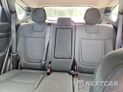 Zdjęcie 10 z 13 samochodu: 2025 HYUNDAI TUCSON SE VIN:5NMJA3DE3SH535061 - miniatura