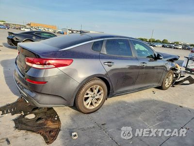 Trzecie zdjęcie samochodu z tyłu: 2019 KIA OPTIMA LX VIN:5XXGT4L31KG329665 - miniatura
