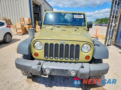 Piąte zdjęcie samochodu w środku: 2013 JEEP WRANGLER UNLIMITED RUBICON VIN:1C4HJWFG5DL561032 - miniatura