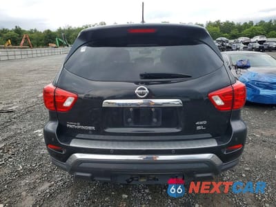 Zdjęcie 6 z 13 samochodu: 2017 NISSAN PATHFINDER SL VIN:5N1DR2MM7HC658338 - miniatura