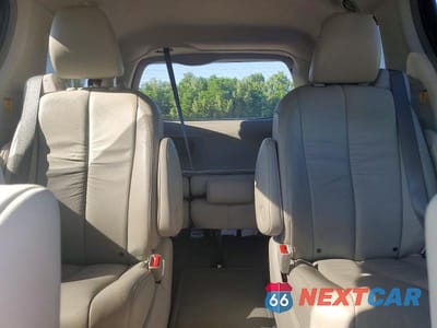Zdjęcie 10 z 14 samochodu: 2012 TOYOTA SIENNA XLE 7-PASSENGER VIN:5TDDK3DC9CS032268 - miniatura