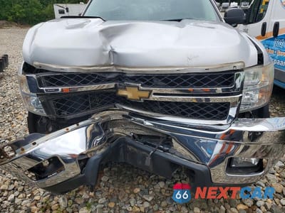 Zdjęcie 12 z 13 samochodu: 2011 CHEVROLET SILVERADO K2500 HEAVY DUTY LT VIN:1GC1KXCG0BF187773 - miniatura