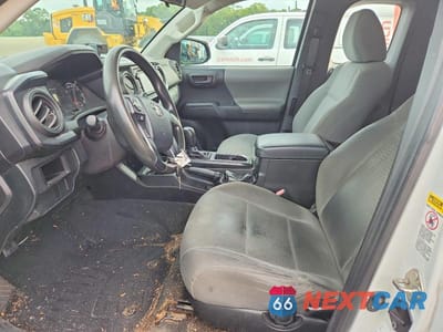 Zdjęcie 7 z 12 samochodu: 2016 TOYOTA TACOMA SR VIN:5TFRX5GN1GX064275 - miniatura