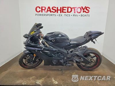 Trzecie zdjęcie samochodu z tyłu: 2017 YAMAHA YZFR6 C VIN:JYARJ28Y3HA001185 - miniatura