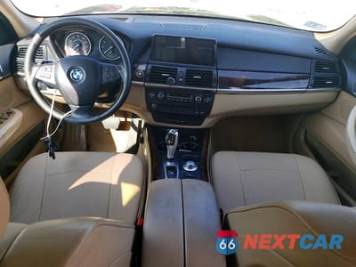 Zdjęcie 8 z 12 samochodu: 2007 BMW X5 4.8I VIN:5UXFE83577LZ39235 - miniatura