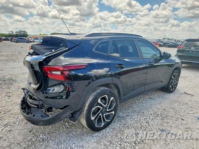 Trzecie zdjęcie samochodu z tyłu: 2025 CHEVROLET TRAX 2RS VIN:KL77LJEP5SC083702 - miniatura