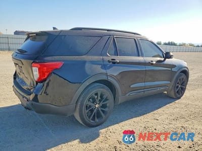 Trzecie zdjęcie samochodu z tyłu: 2023 FORD EXPLORER PLATINUM VIN:1FM5K8HC7PGA97336 - miniatura