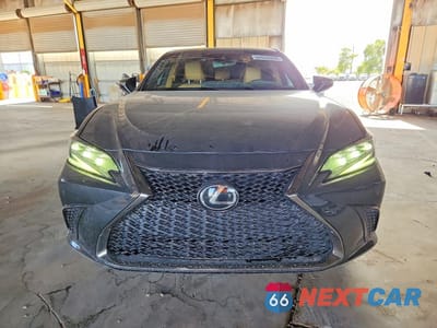 Piąte zdjęcie samochodu w środku: 2023 LEXUS ES 300H F SPORT DESIGN VIN:58ADA1C1XPU030994 - miniatura