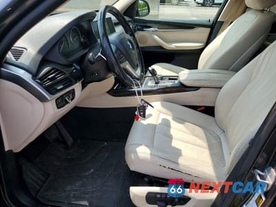 Zdjęcie 7 z 13 samochodu: 2015 BMW X5 XDRIVE35I VIN:5UXKR0C56F0P09786 - miniatura