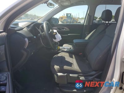 Zdjęcie 7 z 13 samochodu: 2018 CHEVROLET TRAVERSE LS VIN:1GNERFKW2JJ258376 - miniatura