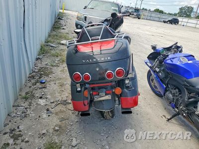 Czwarte zdjęcie samochodu z boku: 2000 HONDA GL1500 CF VIN:1HFSC4109YA101913 - miniatura