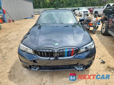Piąte zdjęcie samochodu w środku: 2020 BMW 330XI VIN:3MW5R7J02L8B16746 - miniatura