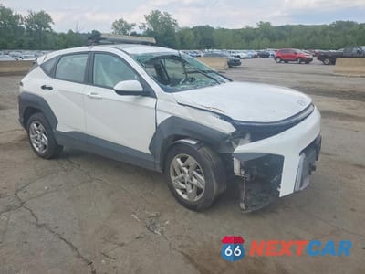 Czwarte zdjęcie samochodu z boku: 2025 HYUNDAI KONA SE VIN:KM8HACAB9SU219421 - miniatura