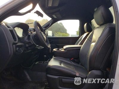 Zdjęcie 7 z 13 samochodu: 2021 RAM 3500 VIN:3C7WRTAL5MG604254 - miniatura