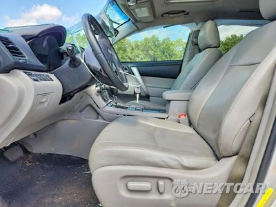 Zdjęcie 7 z 13 samochodu: 2013 TOYOTA HIGHLANDER SE VIN:5TDZK3EH2DS135582 - miniatura