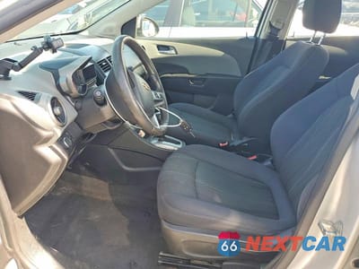 Zdjęcie 7 z 12 samochodu: 2013 CHEVROLET SONIC LT VIN:1G1JC6SHXD4215183 - miniatura