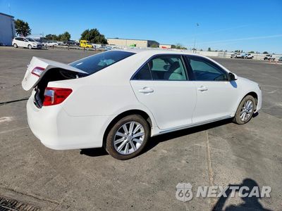 Trzecie zdjęcie samochodu z tyłu: 2014 TOYOTA CAMRY XLE VIN:4T4BF1FK3ER397596 - miniatura
