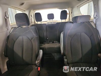Zdjęcie 10 z 14 samochodu: 2017 CHRYSLER PACIFICA LX VIN:2C4RC1CGXHR598922 - miniatura