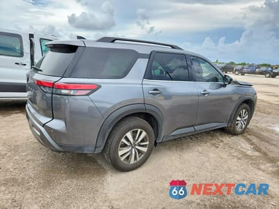Trzecie zdjęcie samochodu z tyłu: 2026 NISSAN PATHFINDER SL VIN:5N1DR3CS1TC207310 - miniatura