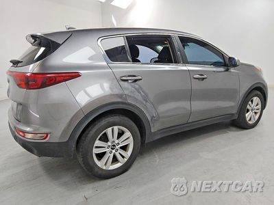 Trzecie zdjęcie samochodu z tyłu: 2018 KIA SPORTAGE LX VIN:KNDPM3AC3J7363270 - miniatura