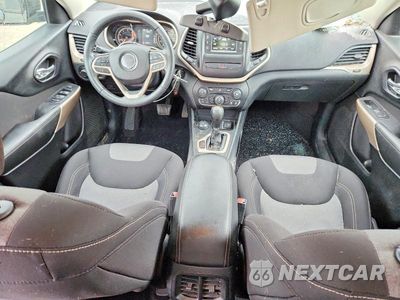 Zdjęcie 8 z 12 samochodu: 2017 JEEP CHEROKEE SPORT VIN:1C4PJMAB1HW598577 - miniatura