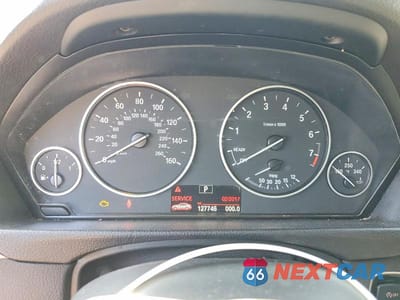 Zdjęcie 9 z 12 samochodu: 2017 BMW 320 I VIN:WBA8E1G59HNU14479 - miniatura