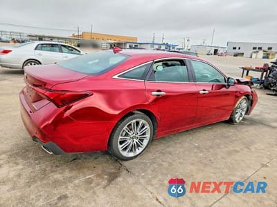 Trzecie zdjęcie samochodu z tyłu: 2021 TOYOTA AVALON LIMITED VIN:4T1DZ1FB7MU061118 - miniatura