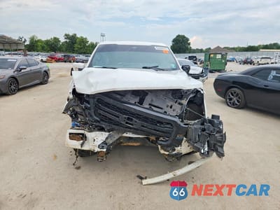 Piąte zdjęcie samochodu w środku: 2024 FORD F150 LARIAT VIN:1FTFW5L56RFA90343 - miniatura
