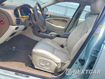 Zdjęcie 7 z 12 samochodu: 2006 JAGUAR S-TYPE VIN:SAJWA01AX6FN63238 - miniatura
