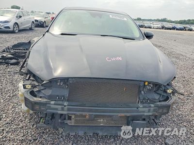 Piąte zdjęcie samochodu w środku: 2019 FORD FUSION SE VIN:3FA6P0LU4KR164753 - miniatura