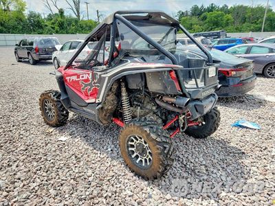 Trzecie zdjęcie samochodu z tyłu: 2020 HONDA SXS1000 S2X UTILITY VEHICLE VIN:1HFVE0517L4100771 - miniatura