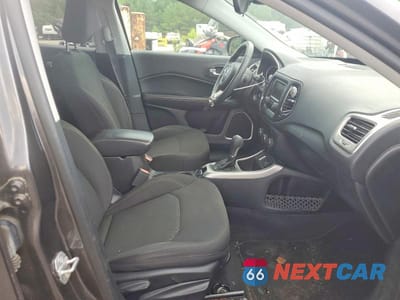 Zdjęcie 7 z 12 samochodu: 2018 JEEP COMPASS SPORT VIN:3C4NJCAB7JT255043 - miniatura