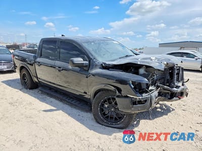 Czwarte zdjęcie samochodu z boku: 2024 NISSAN TITAN PRO-4X VIN:1N6AA1ED2RN102920 - miniatura