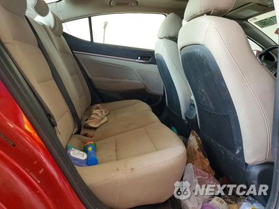Zdjęcie 10 z 12 samochodu: 2018 HYUNDAI ELANTRA VALUE EDITION VIN:5NPD84LF0JH389180 - miniatura