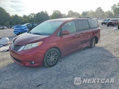 2015 TOYOTA SIENNA XLE PREMIUM 8-PASSENGER 5TDYK3DC4FS569944 - główne zdjęcie licytacji z USA - miniatura