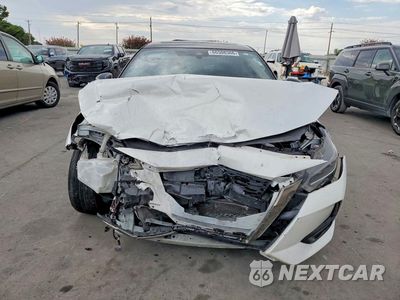 Piąte zdjęcie samochodu w środku: 2023 NISSAN SENTRA SR VIN:3N1AB8DV5PY270279 - miniatura