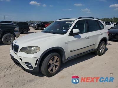 2012 BMW X5 XDRIVE35I 5UXZV4C55CL752978 - główne zdjęcie licytacji z USA - miniatura