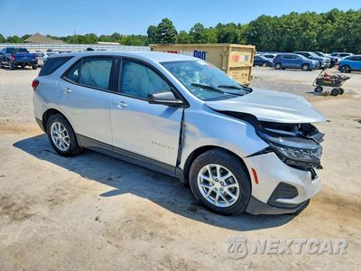 Czwarte zdjęcie samochodu z boku: 2022 CHEVROLET EQUINOX LS VIN:3GNAXHEV1NS107830 - miniatura