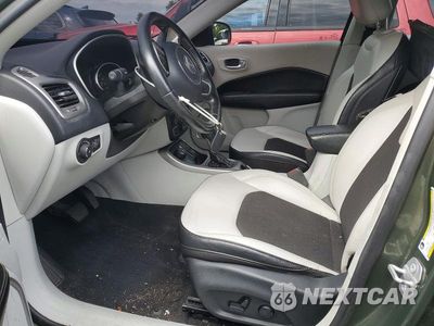 Zdjęcie 7 z 13 samochodu: 2019 JEEP COMPASS LATITUDE VIN:3C4NJDBB2KT815282 - miniatura