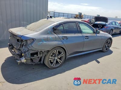 Trzecie zdjęcie samochodu z tyłu: 2020 BMW 330I VIN:3MW5R1J04L8B15627 - miniatura
