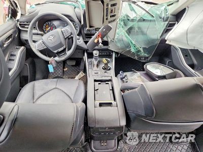 Zdjęcie 8 z 13 samochodu: 2020 TOYOTA HIGHLANDER XLE VIN:5TDGZRBH3LS037749 - miniatura