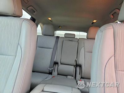 Zdjęcie 10 z 13 samochodu: 2018 TOYOTA HIGHLANDER LE PLUS VIN:5TDBZRFH0JS826815 - miniatura
