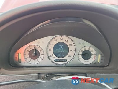Zdjęcie 9 z 13 samochodu: 2009 MERCEDES-BENZ CLK 550 VIN:WDBTK72F69T102530 - miniatura