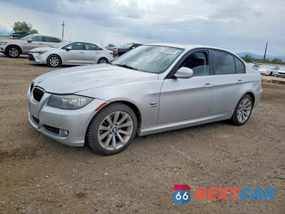 2011 BMW 328 XI WBAPK7C50BF088005 - główne zdjęcie licytacji z USA - miniatura