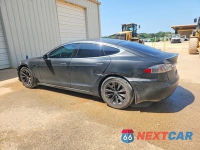 Drugie zdjęcie samochodu z przodu: 2020 TESLA MODEL S VIN:5YJSA1E43LF400020 - miniatura