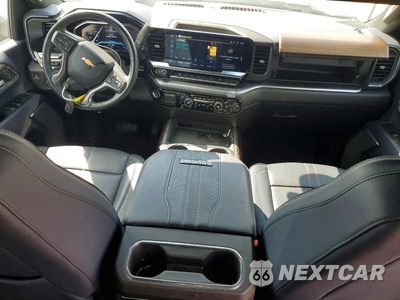 Zdjęcie 8 z 12 samochodu: 2025 CHEVROLET SILVERADO K3500 HIGH COUNTRY VIN:1GC4KVEY0SF213585 - miniatura