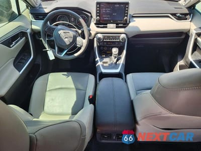 Zdjęcie 8 z 13 samochodu: 2022 TOYOTA RAV4 XLE PREMIUM VIN:2T3C1RFV1NC181826 - miniatura