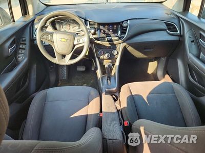 Zdjęcie 8 z 12 samochodu: 2020 CHEVROLET TRAX LS VIN:KL7CJKSB3LB058307 - miniatura